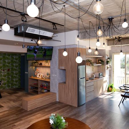 Lovestar Lakeside Hotel - Stars Building Nanwan Εξωτερικό φωτογραφία