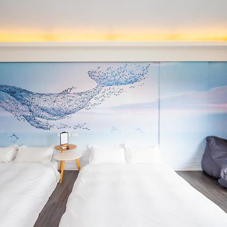 Lovestar Lakeside Hotel - Stars Building Nanwan Δωμάτιο φωτογραφία