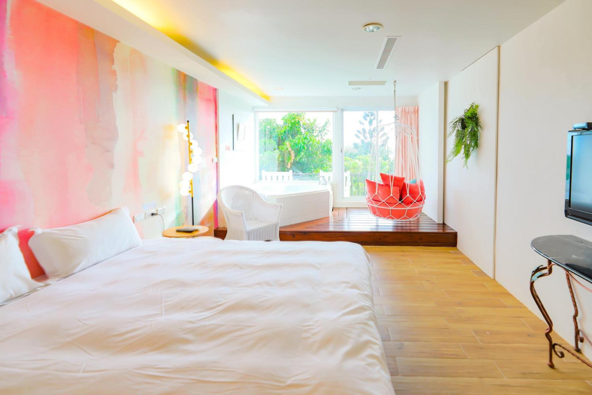 Lovestar Lakeside Hotel - Stars Building Nanwan Δωμάτιο φωτογραφία